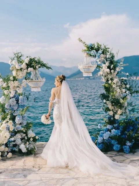 CAROLINE